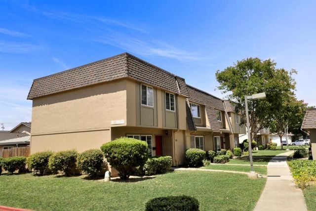 1526 Desdemona Court, San Jose, CA 95121