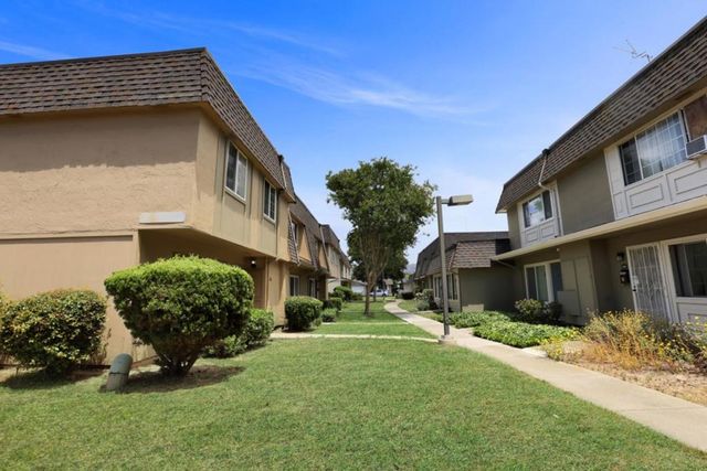 1526 Desdemona Court, San Jose, CA 95121
