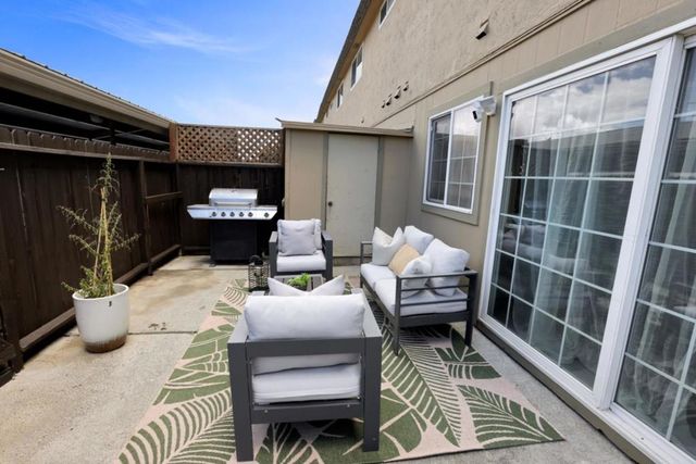 1526 Desdemona Court, San Jose, CA 95121