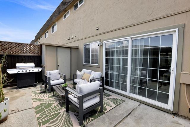 1526 Desdemona Court, San Jose, CA 95121