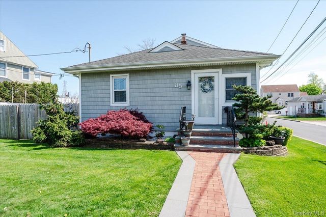 35 Healy Avenue, Inwood, NY 11096