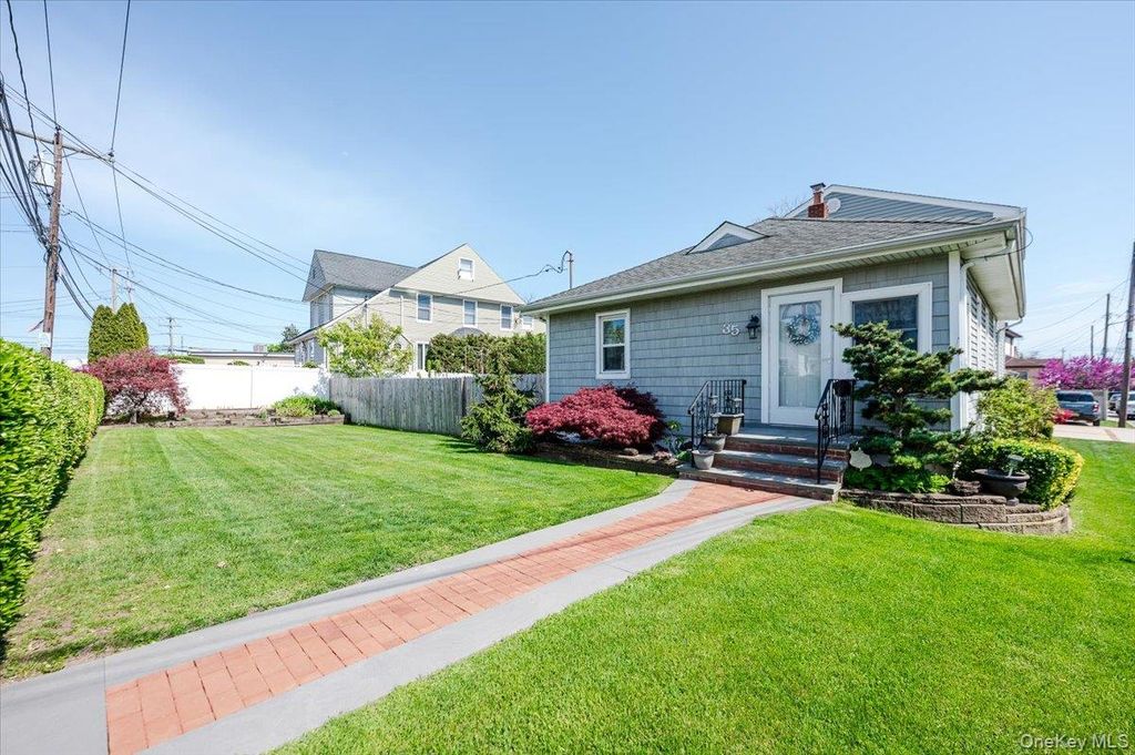 35 Healy Avenue, Inwood, NY 11096