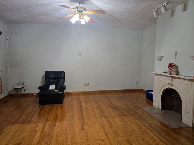 33 Water St 1, Medford, MA 02155