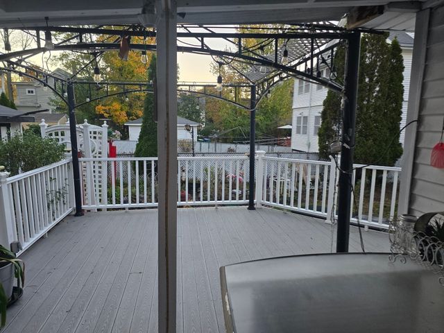 33 Water St 1, Medford, MA 02155