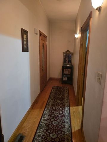 33 Water St 1, Medford, MA 02155