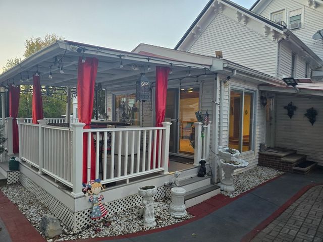 33 Water St 1, Medford, MA 02155