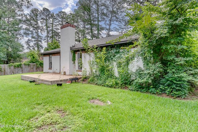 112 Plum Tree Road, Brandon, MS 39047