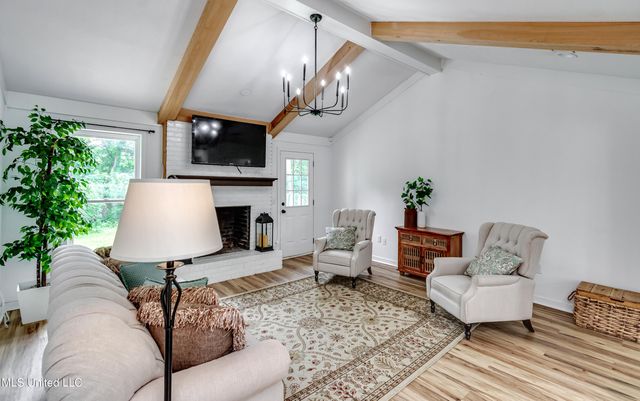 112 Plum Tree Road, Brandon, MS 39047