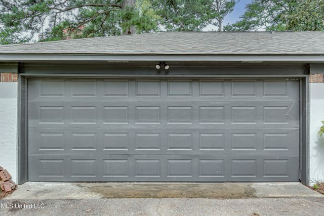 112 Plum Tree Road, Brandon, MS 39047