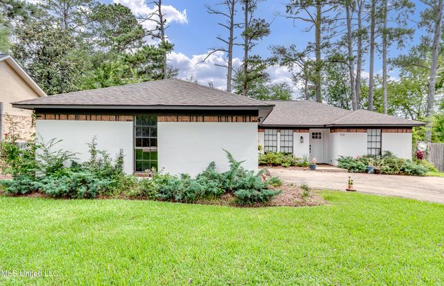 112 Plum Tree Road, Brandon, MS 39047