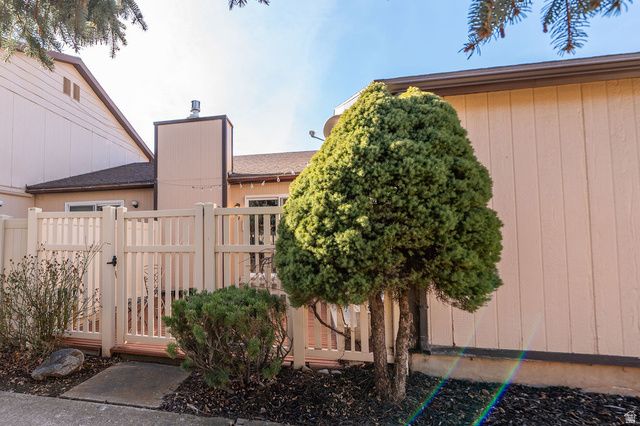 621 E COACHMAN WAY, Riverdale, UT 84405