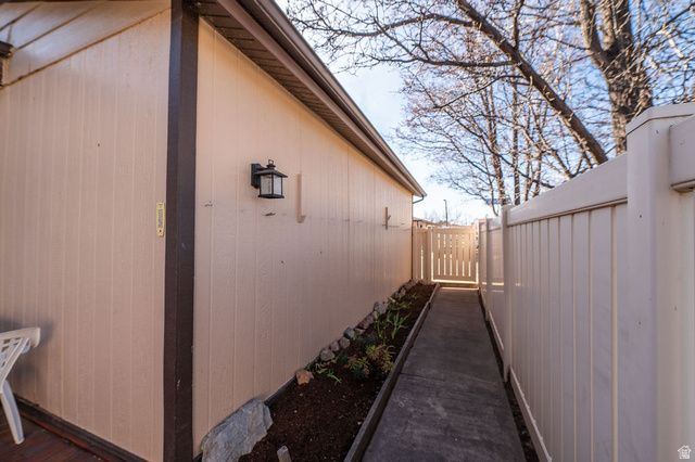 621 E COACHMAN WAY, Riverdale, UT 84405