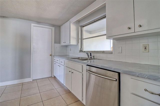 10332 HONEYSUCKLE LANE, Port Richey, FL 34668