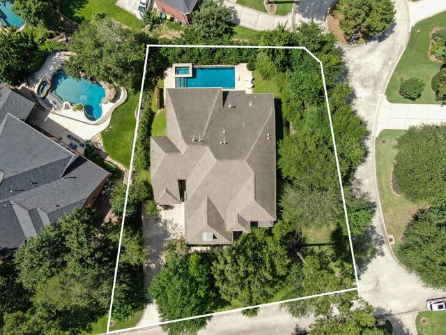 90 Player Oaks Place, The Woodlands, TX 77382