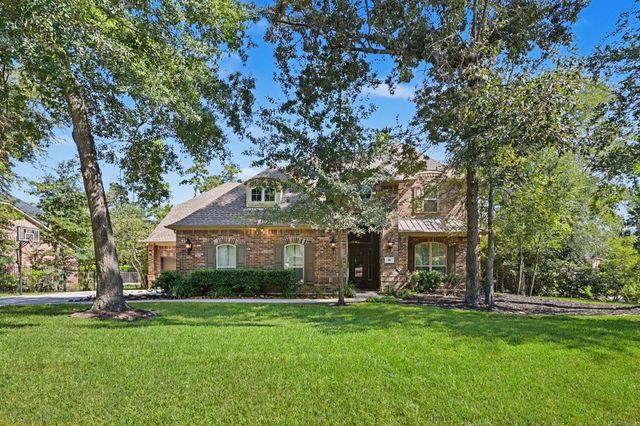 90 Player Oaks Place, The Woodlands, TX 77382