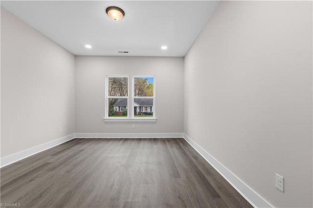 5009 Page Street, Winston-salem, NC 27105