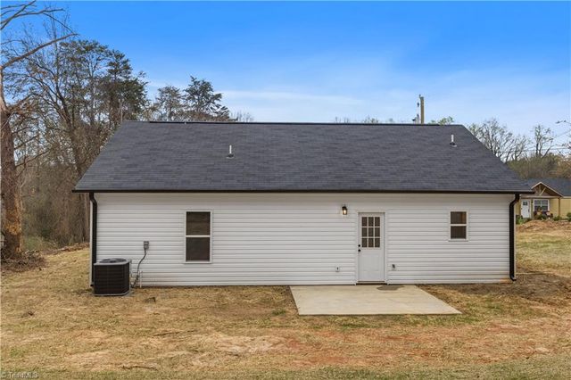 5009 Page Street, Winston-salem, NC 27105