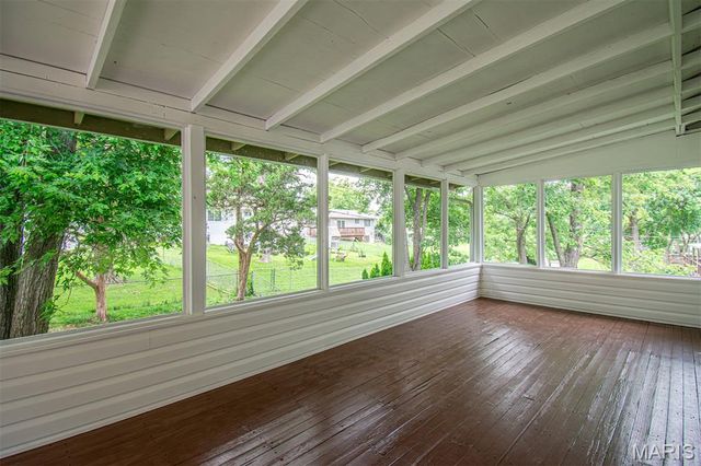 23 LORI Circle, Maryland Heights, MO 63043