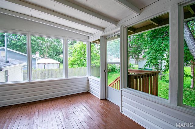 23 LORI Circle, Maryland Heights, MO 63043