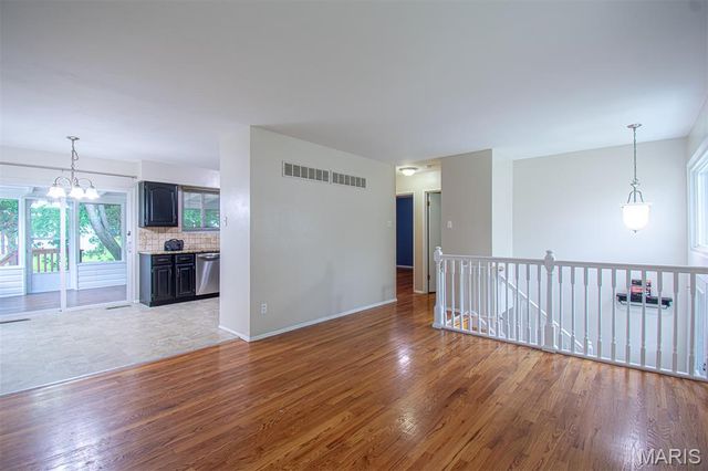 23 LORI Circle, Maryland Heights, MO 63043