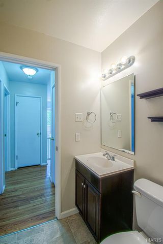 23 LORI Circle, Maryland Heights, MO 63043