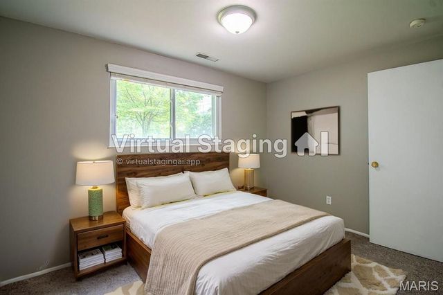 23 LORI Circle, Maryland Heights, MO 63043
