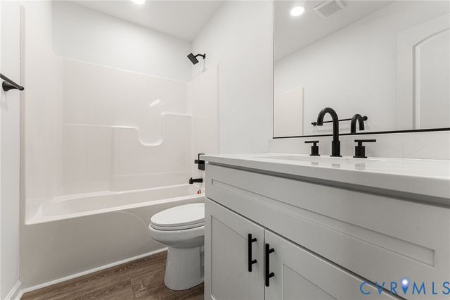 1580 New York Ave, Hopewell, VA 23860