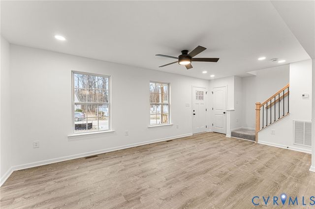 1580 New York Ave, Hopewell, VA 23860