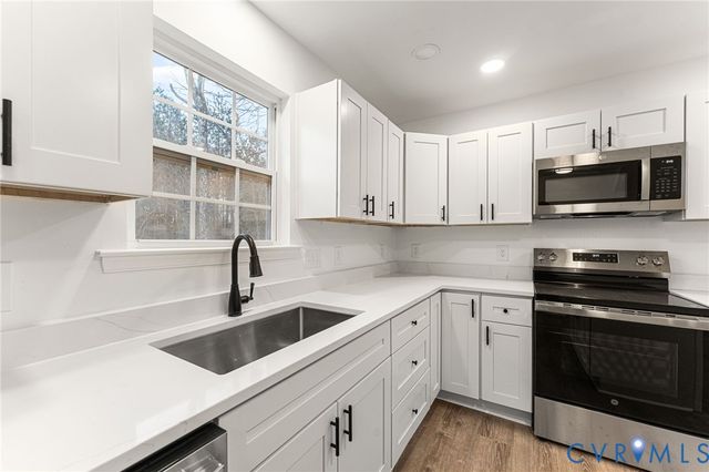 1580 New York Ave, Hopewell, VA 23860