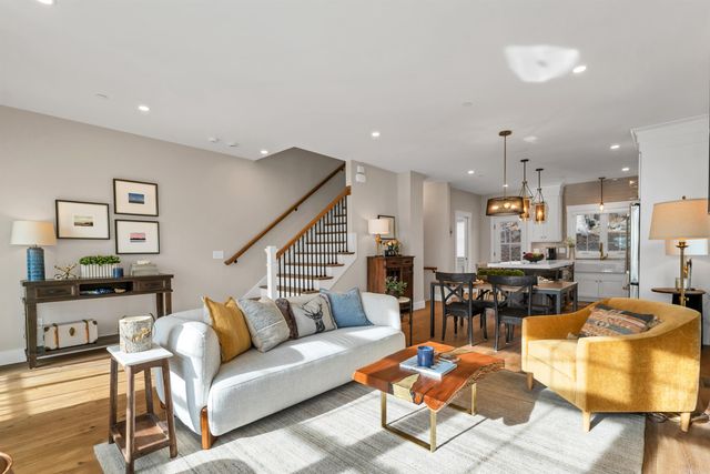60 White Oaks Rd Unit 25, Laconia, NH 03246