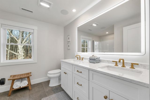 60 White Oaks Rd Unit 25, Laconia, NH 03246