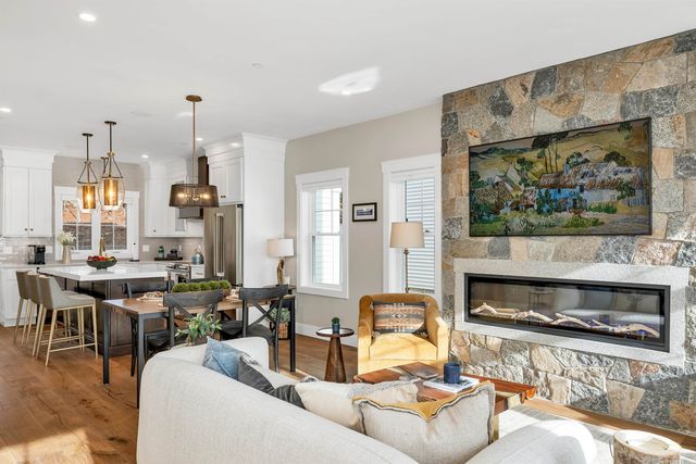 60 White Oaks Rd Unit 25, Laconia, NH 03246