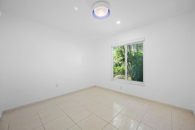 9515 SW 118th Court, Miami, FL 33186