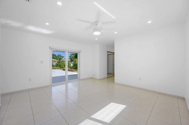 9515 SW 118th Court, Miami, FL 33186