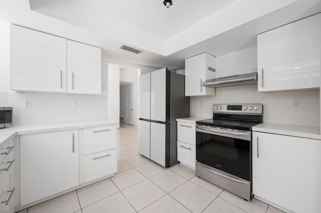 9515 SW 118th Court, Miami, FL 33186