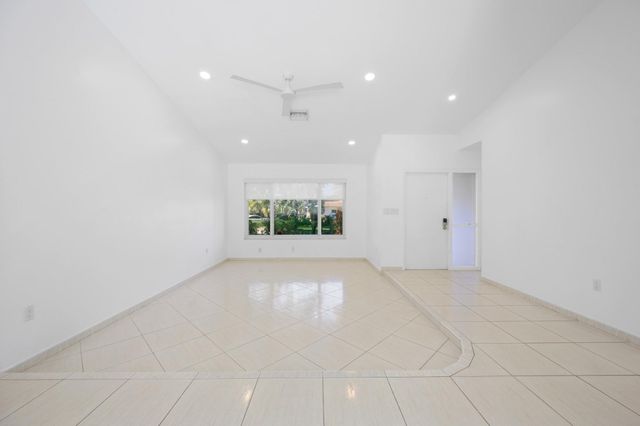 9515 SW 118th Court, Miami, FL 33186