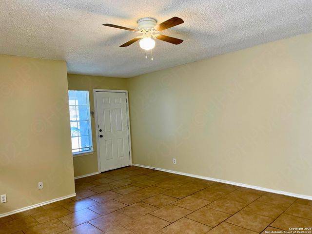 8808 MEADOW RANGE ST, San Antonio, TX 78250