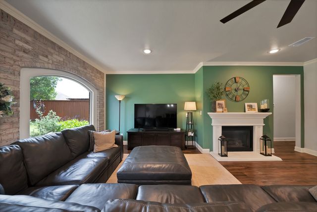 345 Creekside Trail, Argyle, TX 76226