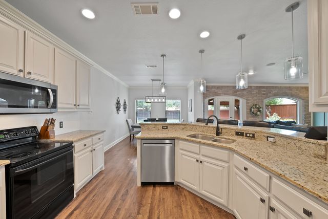 345 Creekside Trail, Argyle, TX 76226