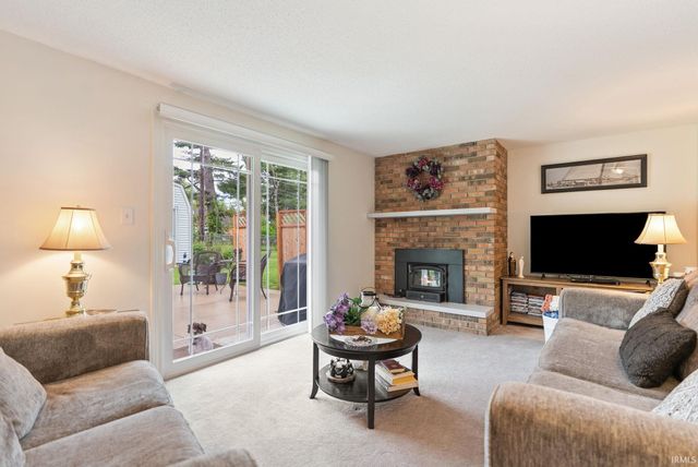 5323 Fernwood Avenue, Fort Wayne, IN 46809