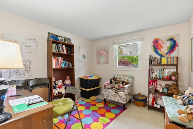 5323 Fernwood Avenue, Fort Wayne, IN 46809