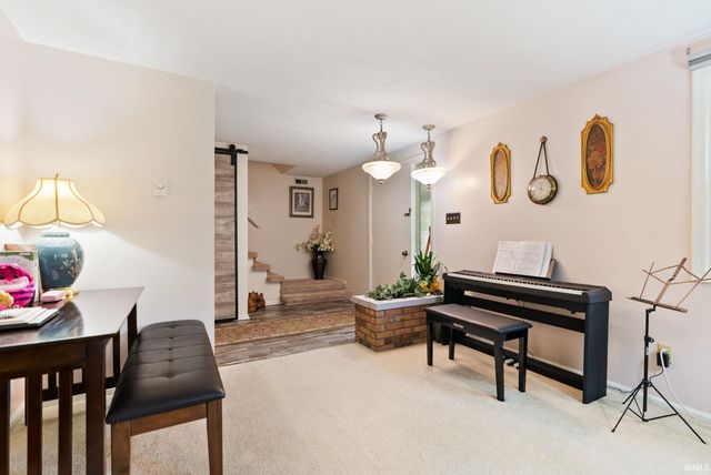 5323 Fernwood Avenue, Fort Wayne, IN 46809