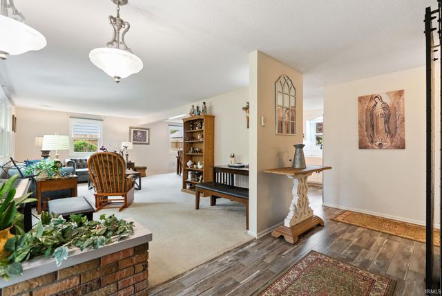 5323 Fernwood Avenue, Fort Wayne, IN 46809