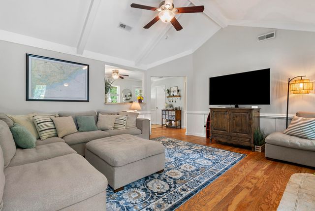 1027 Yorktown Drive, Charleston, SC 29412
