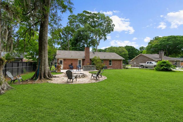 1027 Yorktown Drive, Charleston, SC 29412