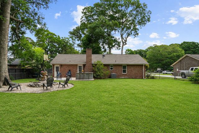 1027 Yorktown Drive, Charleston, SC 29412