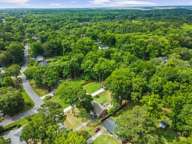 1027 Yorktown Drive, Charleston, SC 29412