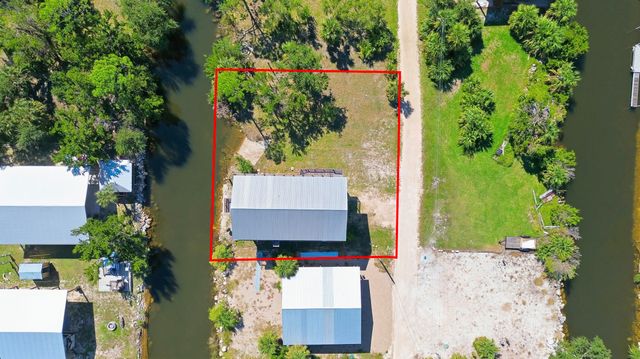 21498 Widgeon Road, Perry, FL 32348