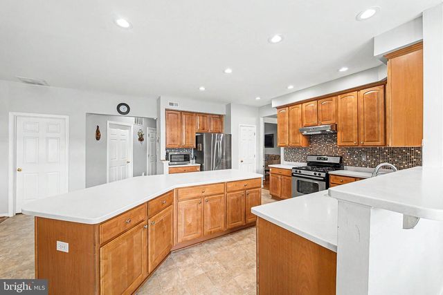 113 DELAWARE AVE, Egg Harbor Township, NJ 08234