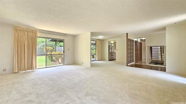 970 Apokula Place, Kailua, HI 96734